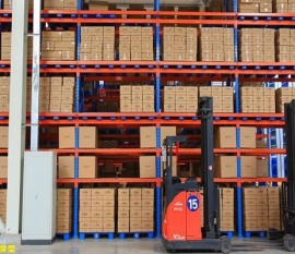 佛山三水貨架公司分享重型倉(cāng)儲(chǔ)貨架的優(yōu)點(diǎn)和適用范圍